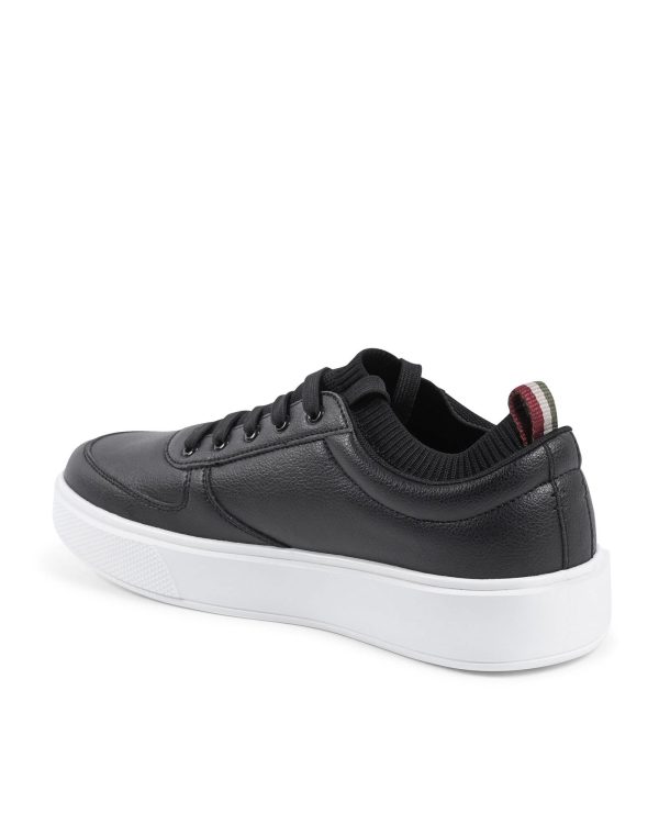 Synthetic Leather Sneaker with Rubber Sole – 39 EU