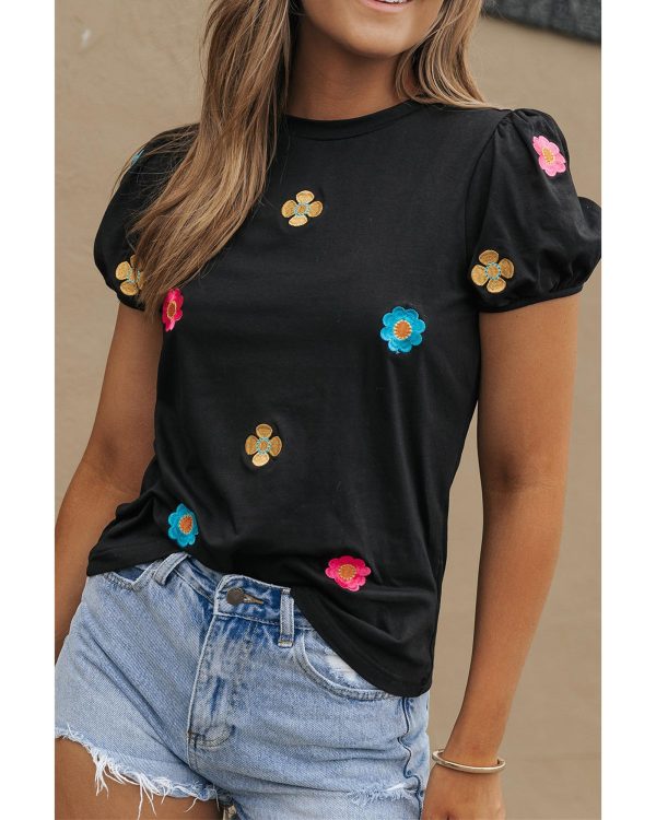 Azura Exchange Embroidered Flower Short Sleeve Tee – L